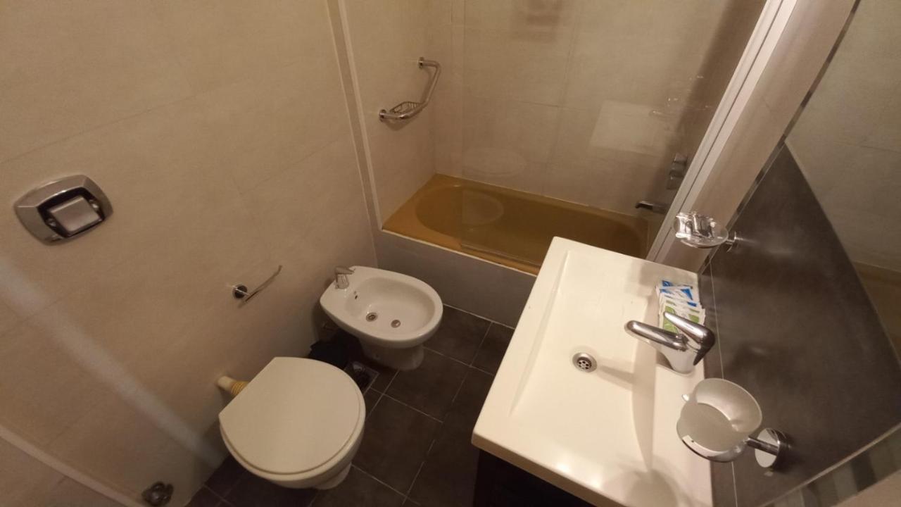 Costanera Hotel Puerto Madryn Kültér fotó